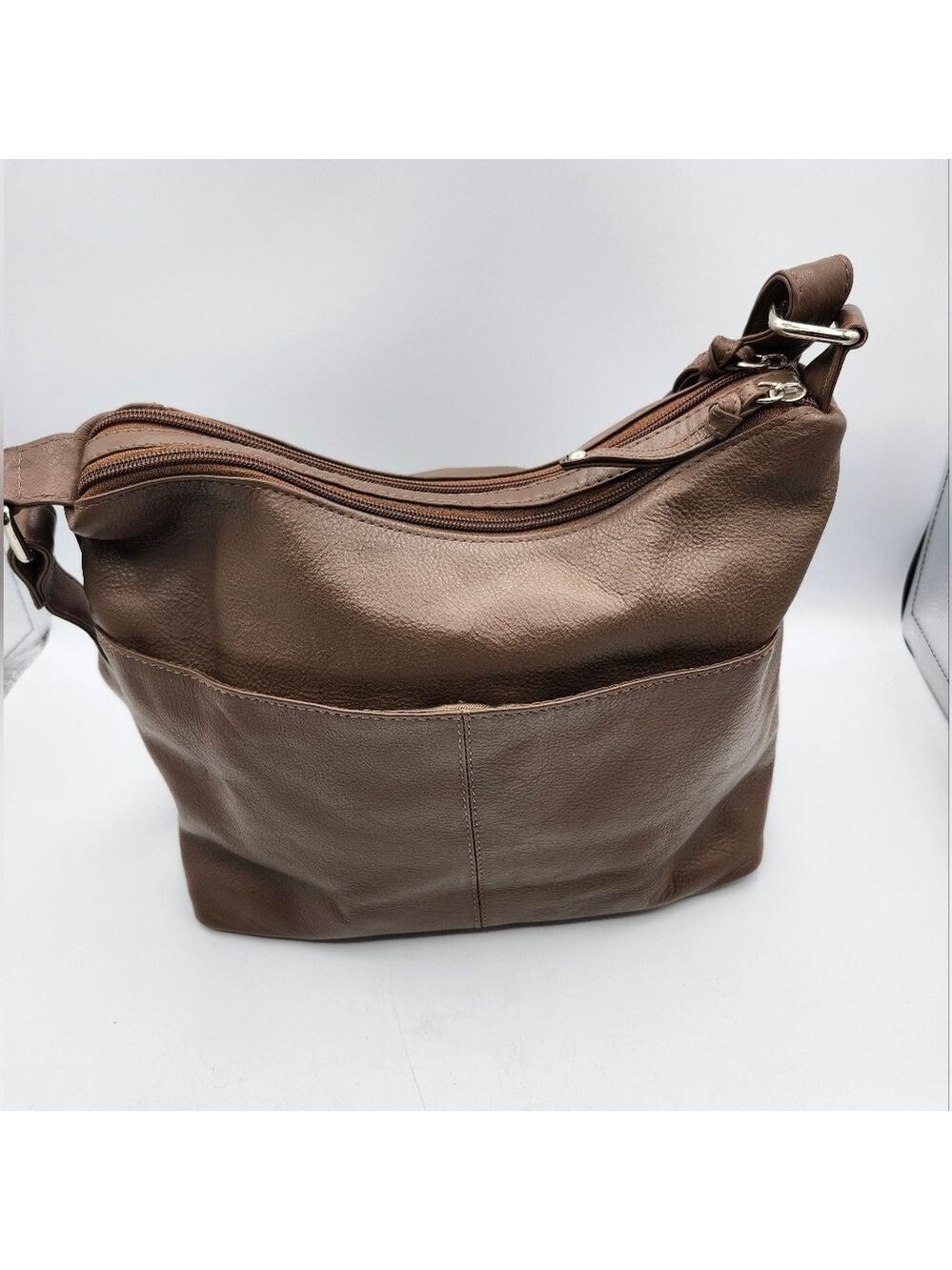 Great American Leathrr Works Chic Brown Leather Shoulder Bag - Picture 3 of 7